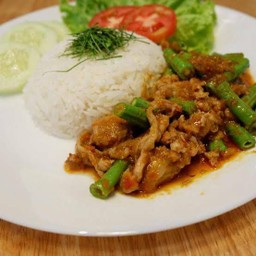 ข้าว+ผัดพริกแกงแดงหมู