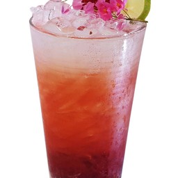 น้ำสตรอว์เบอร์รี่โซดา