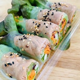 สลัดโรล ทูน่า