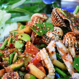 [อร่อยซ่ากับโค้ก] ตำหอยแครง +  โค้ก ออริจินัล (กระป๋อง) 