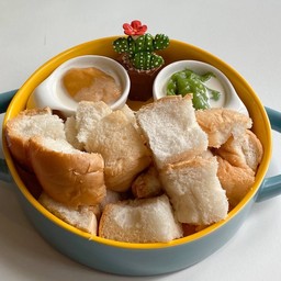 ขนมปังนึ่งสังขยา2 สี