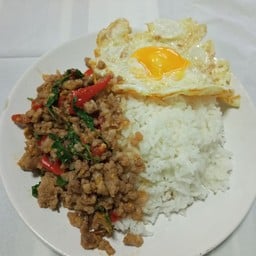 ตั๊ก อาหารตามสั่ง