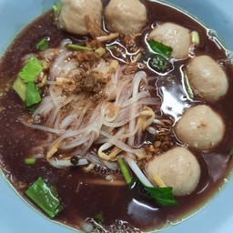 ก๋วยเตี๋ยวลูกชิ้นอย่างเดียว