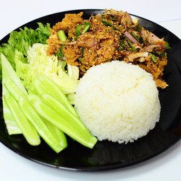ข้าวยำไก่แซ่บ