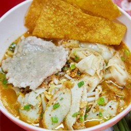 บ้านกระเพรา-ก๋วยเตี๋ยว