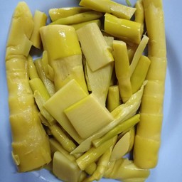 หน่อไม้ต้ม