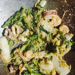 สุกี้ทะเลแห้ง