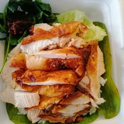 ข้าวหมูกรอบ+หน้าไก่