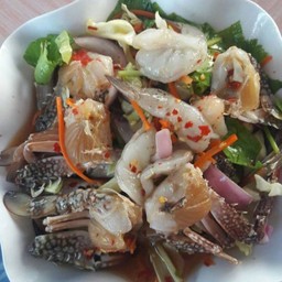 ยำปูม้ากุ้งสดน้ำปลาร้า