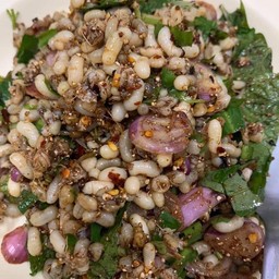 ก้อยไข่มดแดง