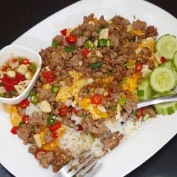 ข้าวไขขยี้หมูสับ Fried Minced Pork Rice with Egg
