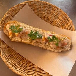 ขนมปังเวียดนาม  by เมย์ ตลาด ป.เป็ด