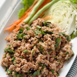 ลาบหมู Pork Larb