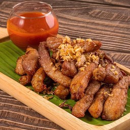 หมูทอดกระเทียม Fried Pork with Garlic