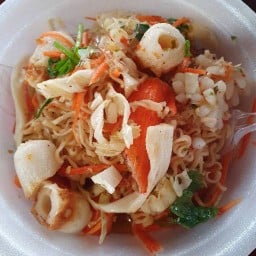 ซุ้ม มะนาวโซรัม ยำแซ่บ