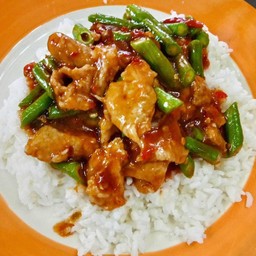 ข้าวผัดพริกแกงหมู Pork Chili Paste Fried Rice