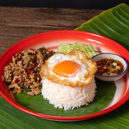 ข้าวกระเพราหมูสับ Rice with Basil and Minced Pork