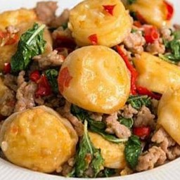 กระเพราเต้าหู้หมูสับกับข้าว