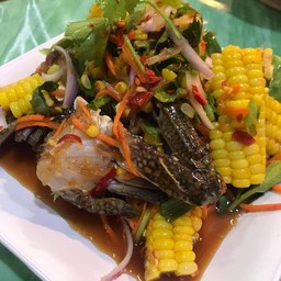 ยำข้าวโพด ปูม้า