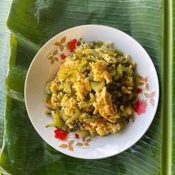 ผัดผักกาดดองใส่ไข่