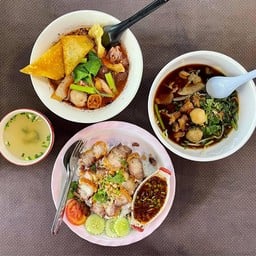 ร้านก๋วยเตี๋ยวบ้านสวนริมน้ำ รามอินทรา34 แยก12 รามอินทรา34 ซ.อยู่เย็น12