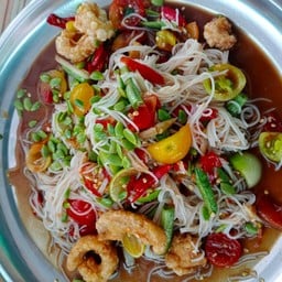 ตำขนมจีนแคปหมู