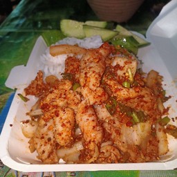 ข้าวหมูน้ำตกราดข้าว