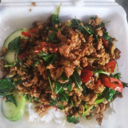 ป้าพุดข้าวกระเพรา