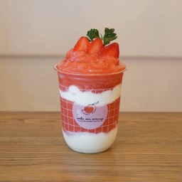 STRAWBERRY YOGURT