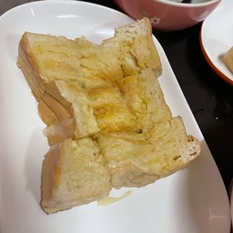 ขนมปังเนย-น้ำตาล