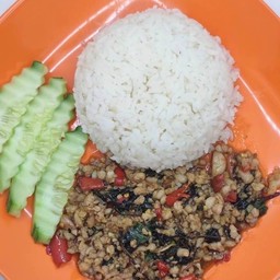 กะเพราราดข้าว