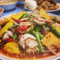 ครัวขอบสระ -