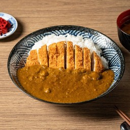 Australian Wagyu beef curry rice topped with  breaded deep fried pork cutlet