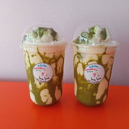 นมหมี ชาเขียวลาวา