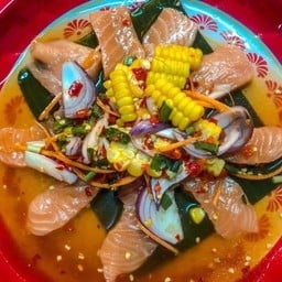 ยำปลาส้มดงข้าวโพด