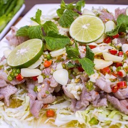 ยำหมูมะนาว