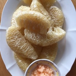 ส้มโอขาวน้ำผึ้ง
