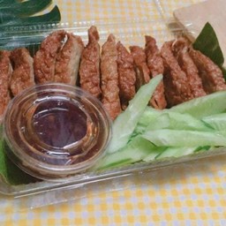 ปลาเส้นทอด