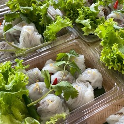 ขนมปากหม้อ กุยช่าย หน้าบริษัท สิงห์อรฉัตร จำกัด