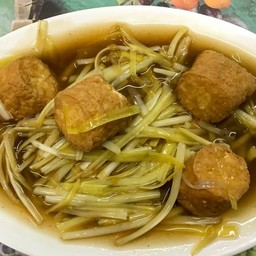 กุยช่ายขาวผัดเต้าหู้ไข่