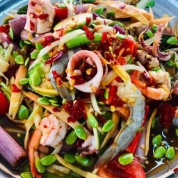 ร้านพลอยวาส้มตำ&ขนมจีนไทยลาว