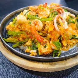 สุกี้ทะเลกระทะร้อน