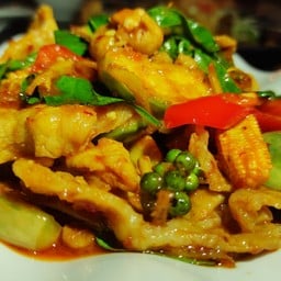 หมูผัดเผ็ด