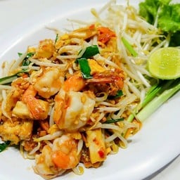 ผัดไทกุ้งสด