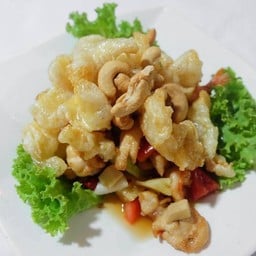 ยำ 3 กรอบ