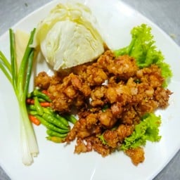 แหนมเอ็นไก่ทอด