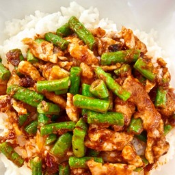 พริกแกงหมูชิ้น