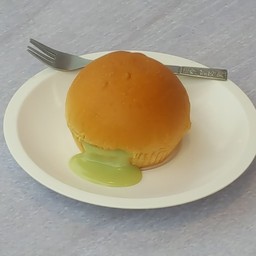 ขนมปังลาวา ใส้สังขยา