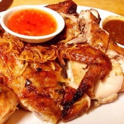 ส้มตำโตครแซ่บ ตลาดแม่ยุพิน