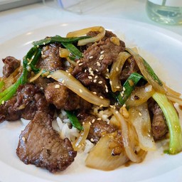 ข้าวเนื้อมองโกเลีย [Mongolian Beef]